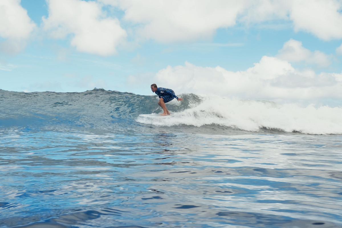 Jamie O'Brien surfs a window